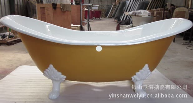 Free_standing cast iron enamel bathtub